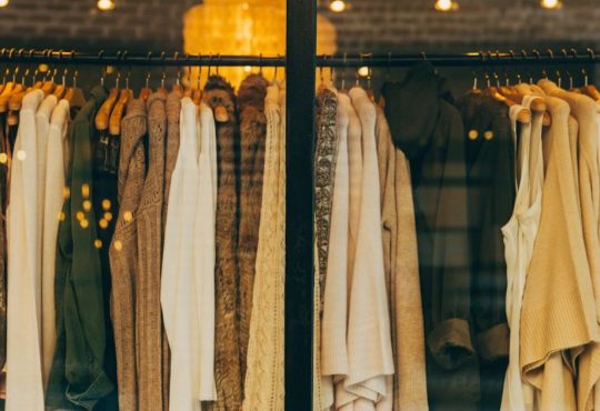 Clothing Rental: 5 Powerful Reasons to Try It Today